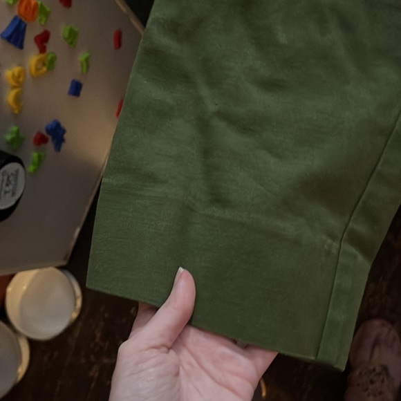 Green size 12 loft brand cropped pants - Picture 3 of 10